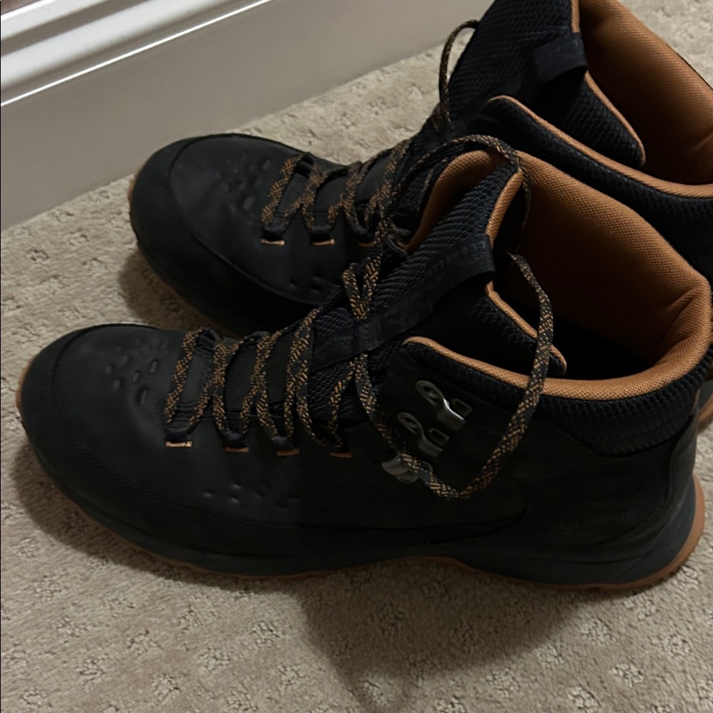 L.L. Bean Hiking Boots - Picture 5 of 9